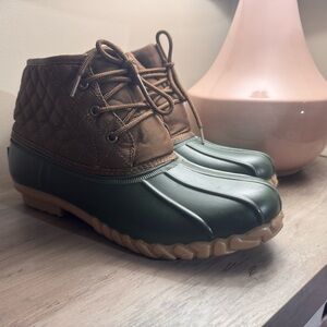 St. John Bay Denton Boots Sz 11 Women’s